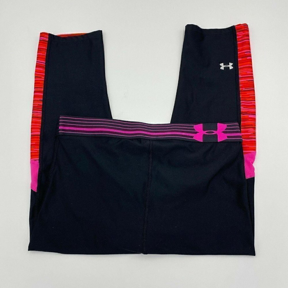 Under Armour Size Medium (27x18) Black Neon Pink Cropped Leggings